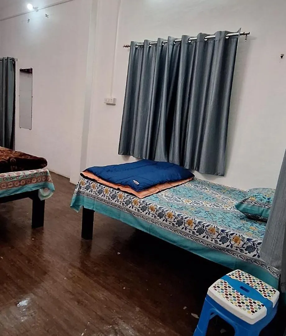 Veera Guesthouse Varanasi India